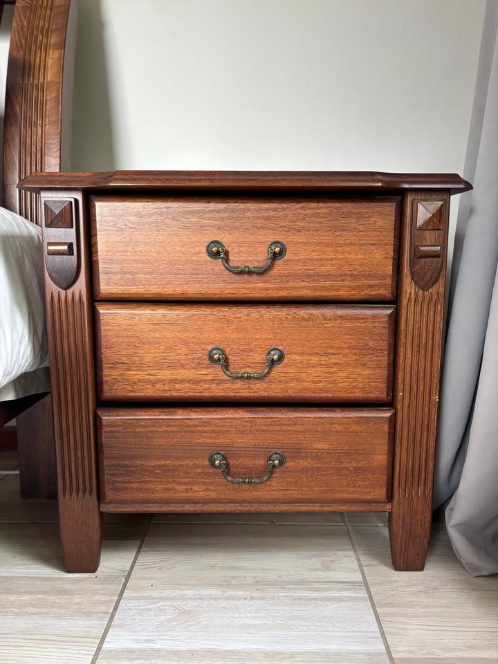 Side Table - Image 5